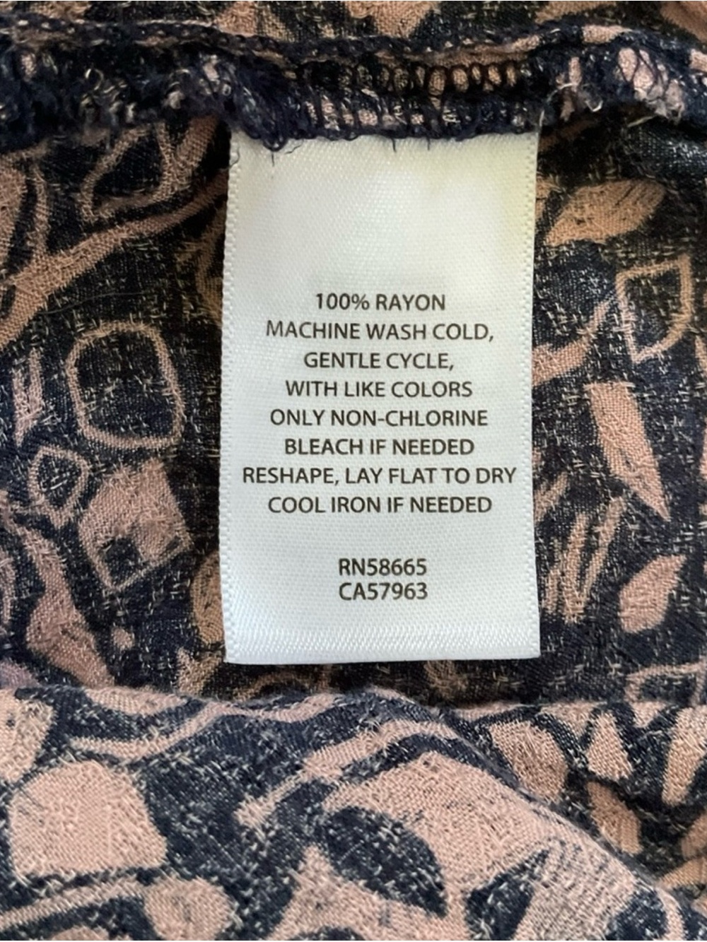 Treasure & Bond Floral Print Rayon Blouse Navy Blush Small - Picture 9 of 14